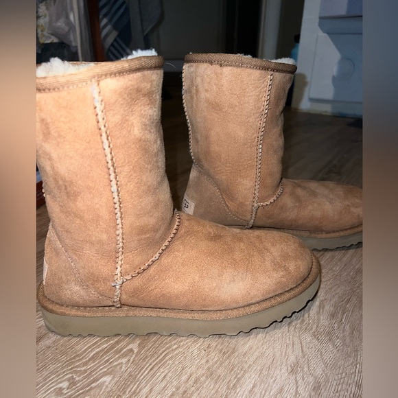 Ugg boots - Picture 2 of 5